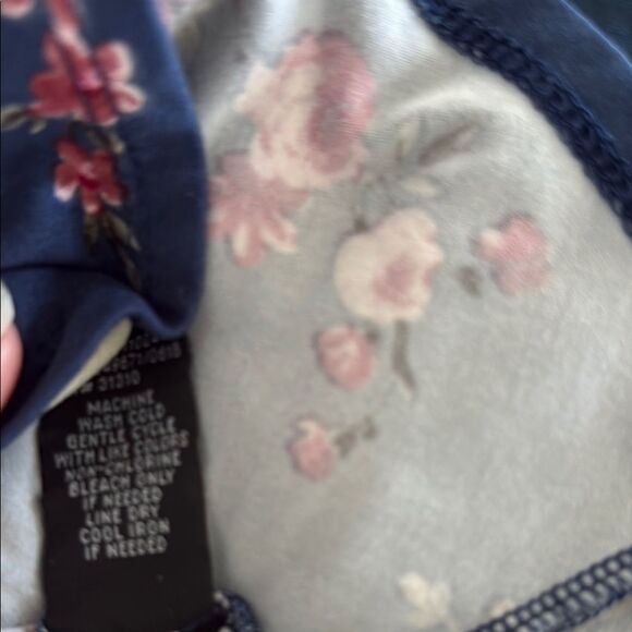 IZ BYER Floral Short Flutter Sleeve Knit Wrap Dress Navy Blue Pink Size Medium - Picture 6 of 8